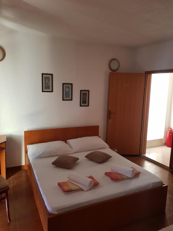 Apartmani Laguna Gradac  Eksteriør billede
