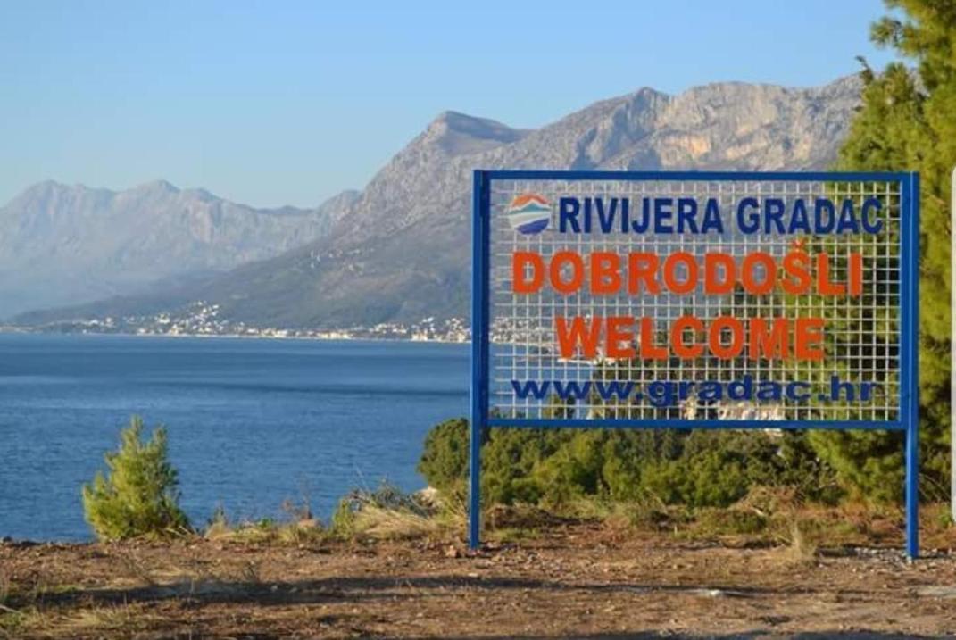 Apartmani Laguna Gradac  Eksteriør billede