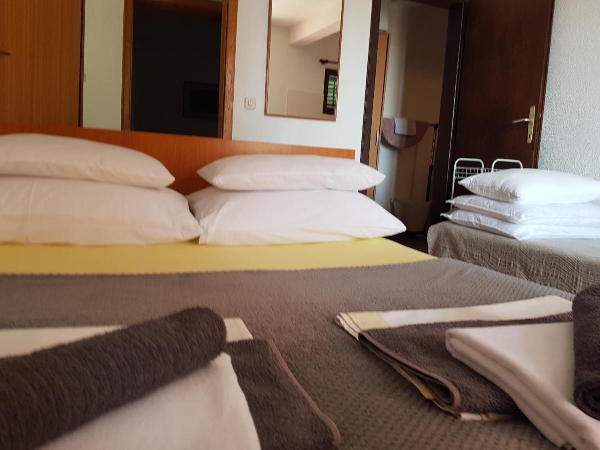 Apartmani Laguna Gradac  Eksteriør billede