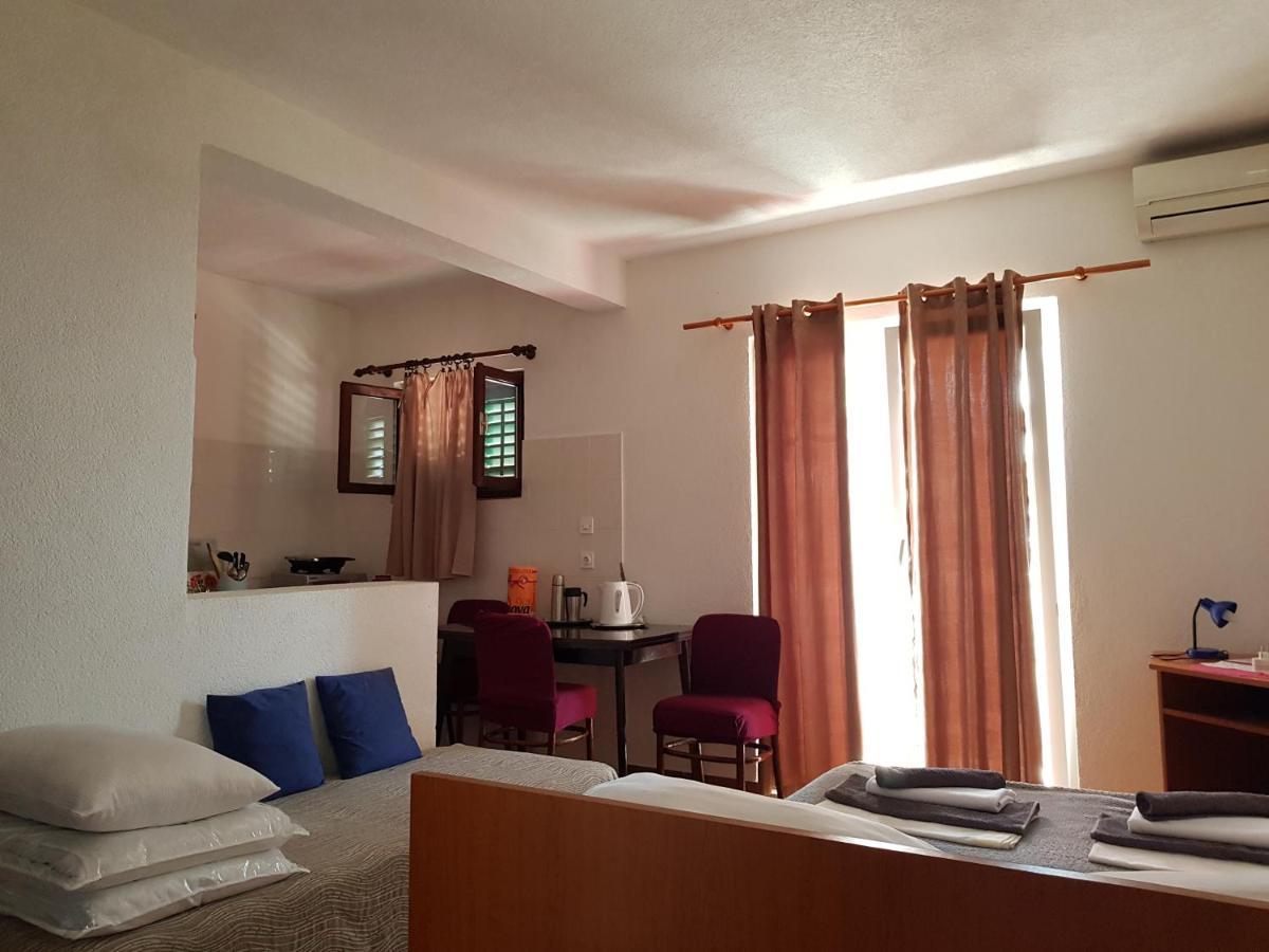 Apartmani Laguna Gradac  Eksteriør billede