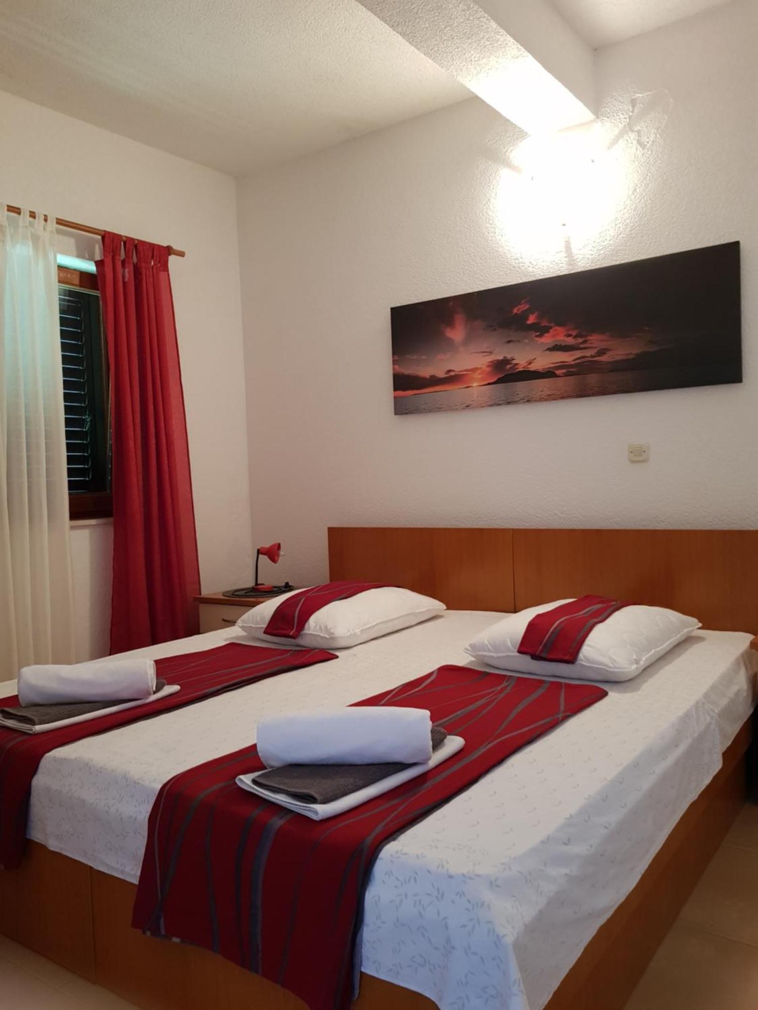 Apartmani Laguna Gradac  Eksteriør billede